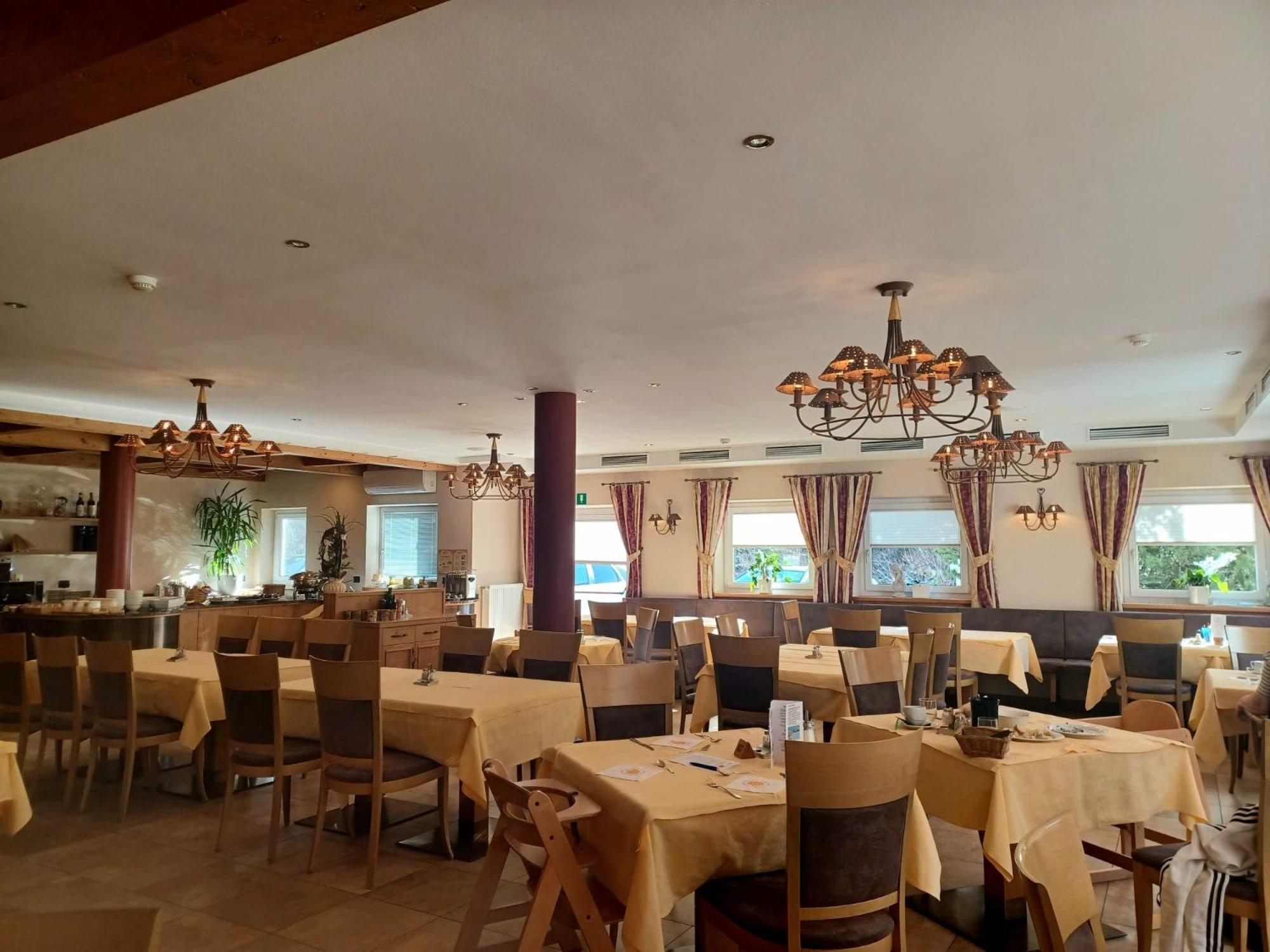 Hotel Alpin Colle Isarco Esterno foto