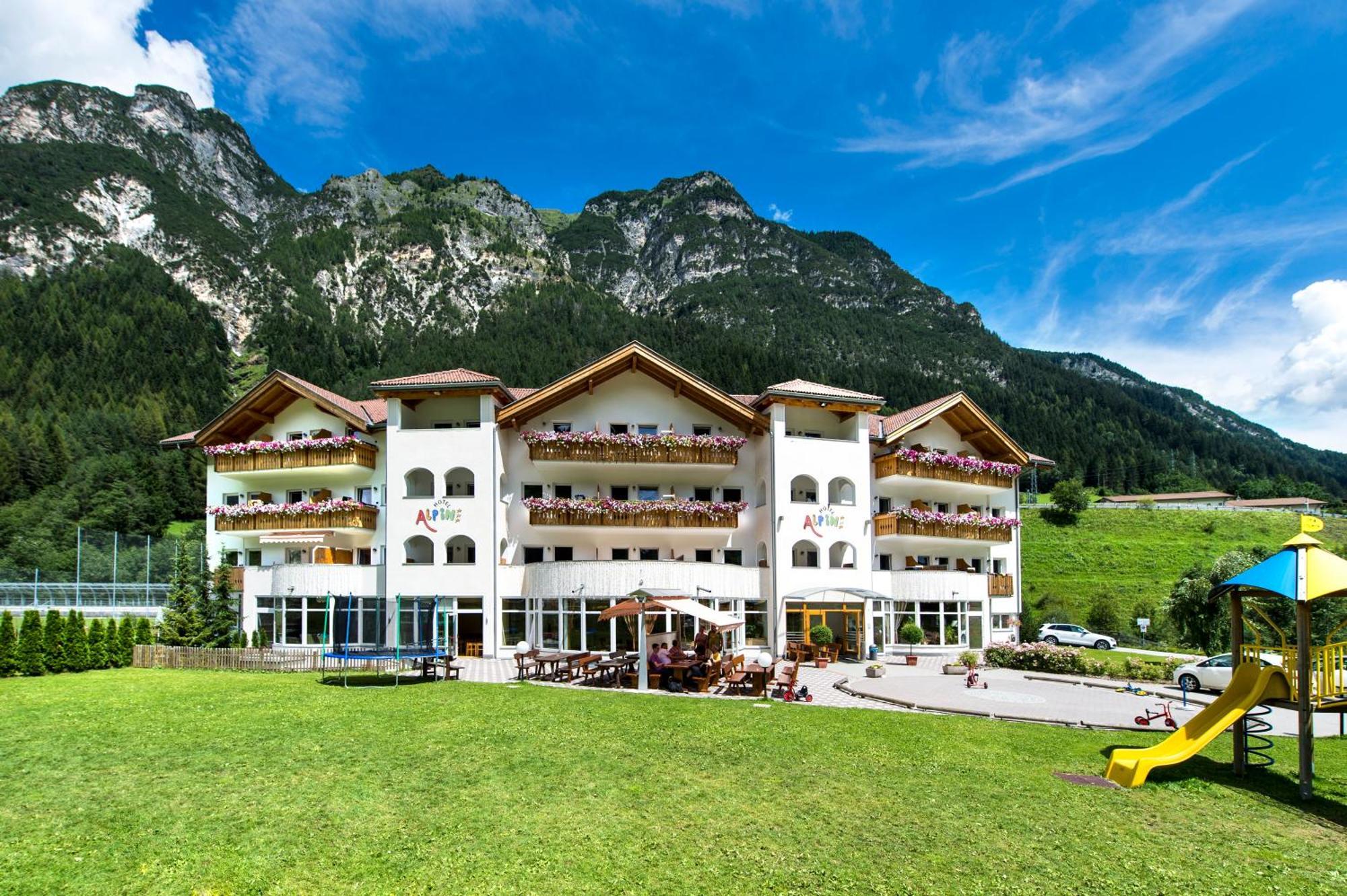 Hotel Alpin Colle Isarco Esterno foto