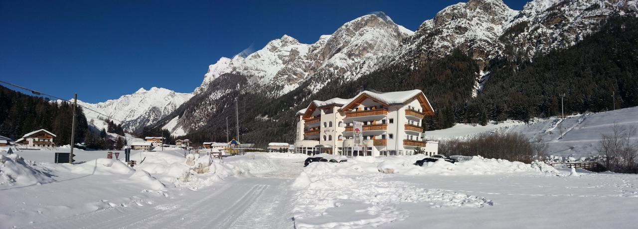 Hotel Alpin Colle Isarco Esterno foto