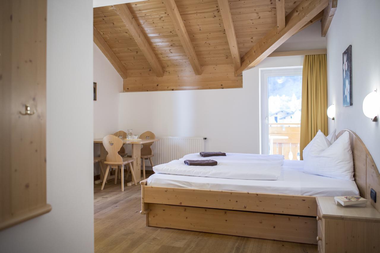 Hotel Alpin Colle Isarco Esterno foto